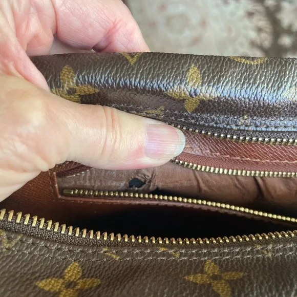 Louis Vuitton Brown and Tan Monogram Bag - Picture 9 of 16